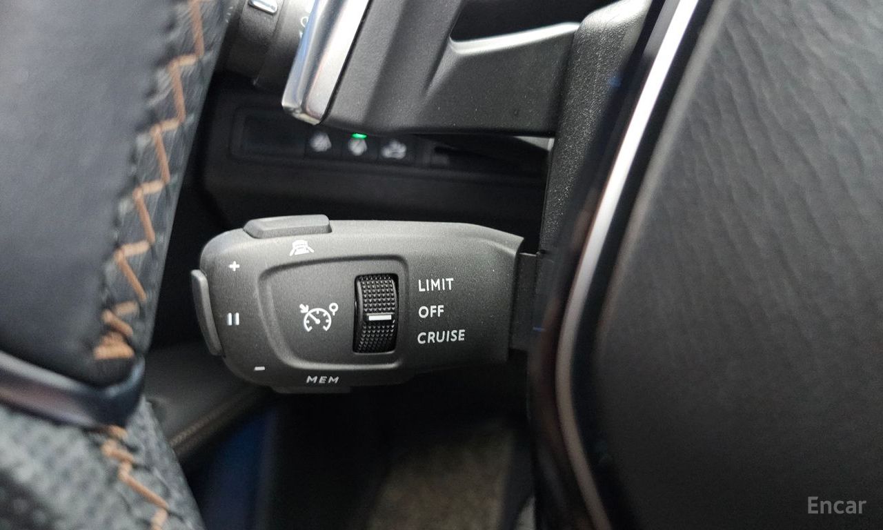 Peugeot 3008 2nd generation 1.2 Pure Tech GT Pack 2022