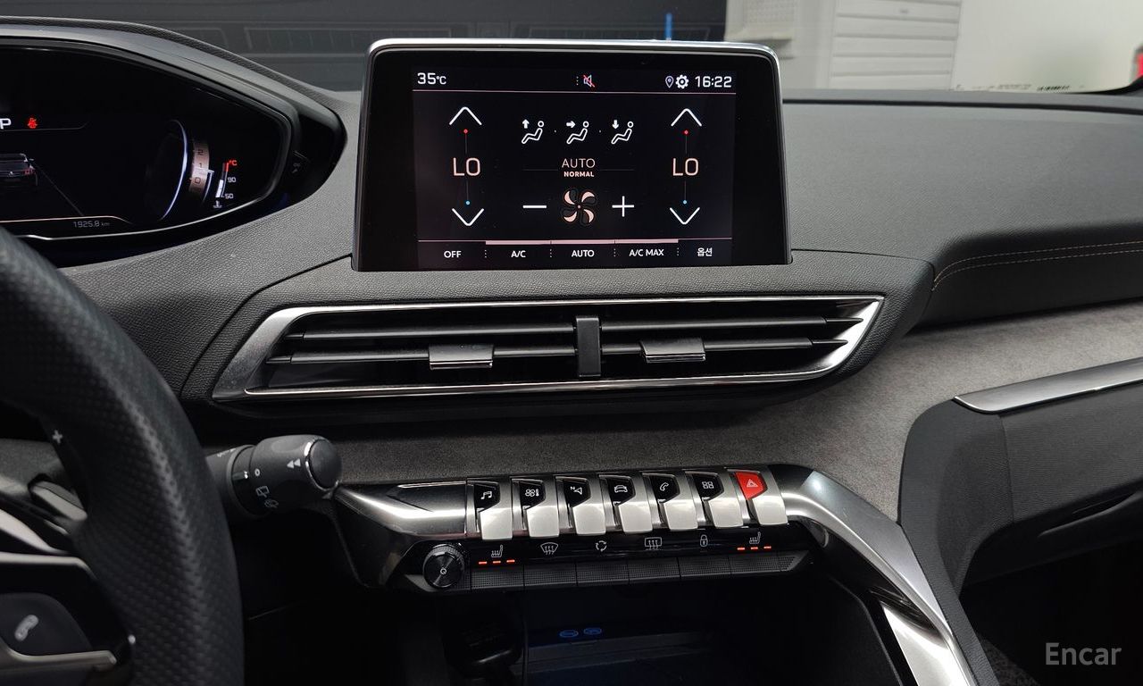 Peugeot 3008 2nd generation 1.2 Pure Tech GT Pack 2022