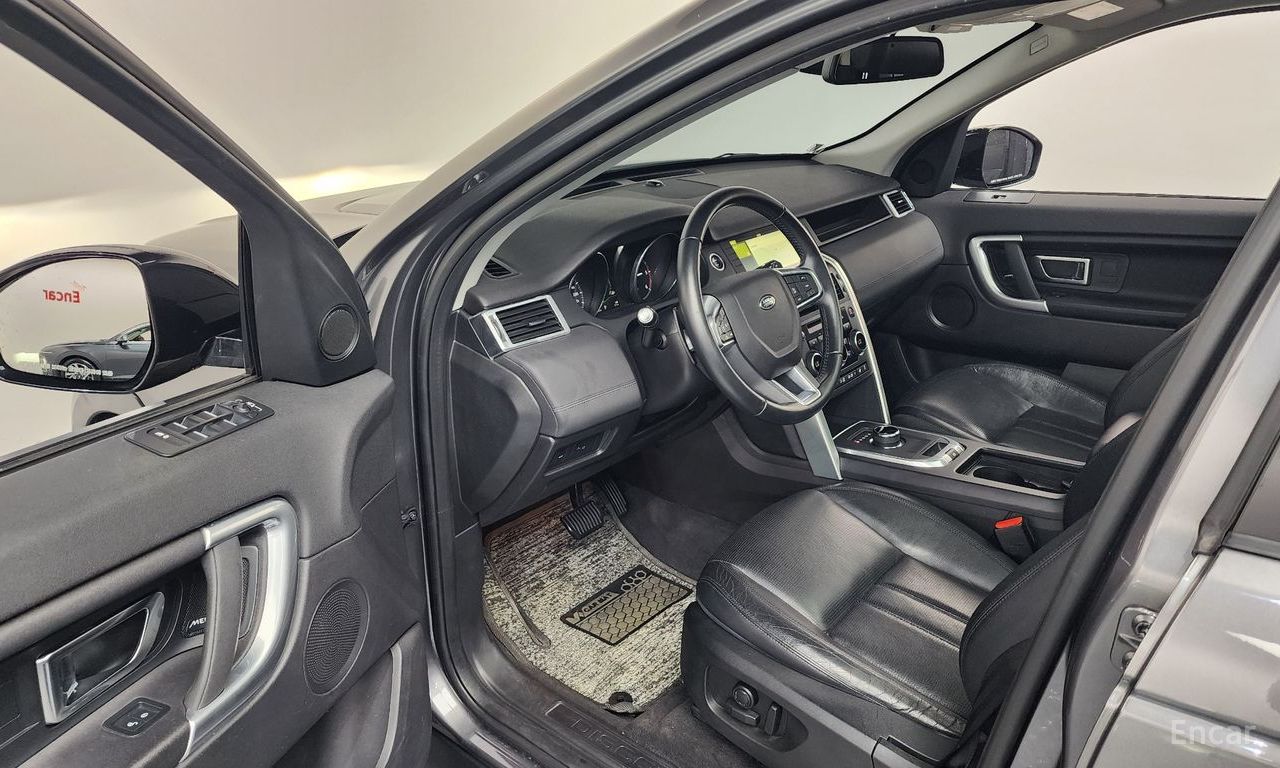 Land Rover Discovery Sports 2.0 TD4 SE (150 horsepower) 2017