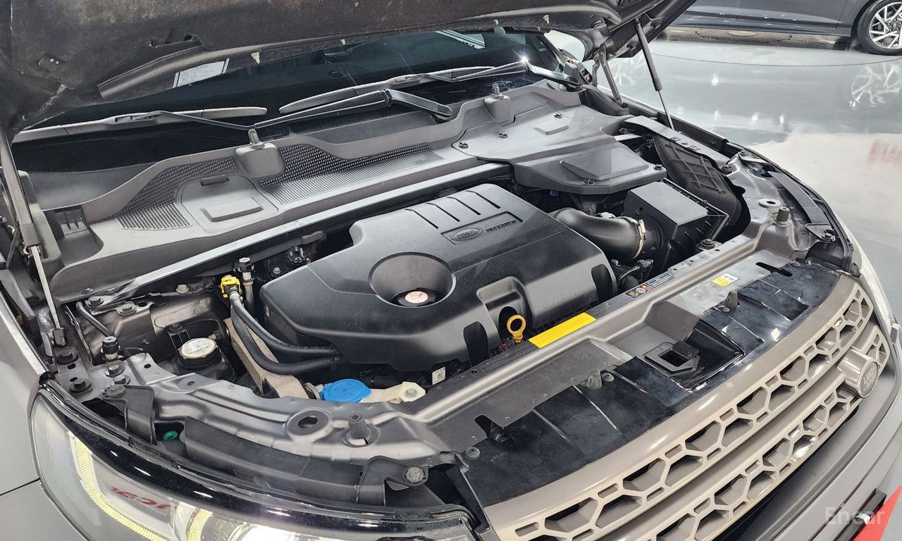 Land Rover Discovery Sports 2.0 TD4 SE (150 horsepower) 2017