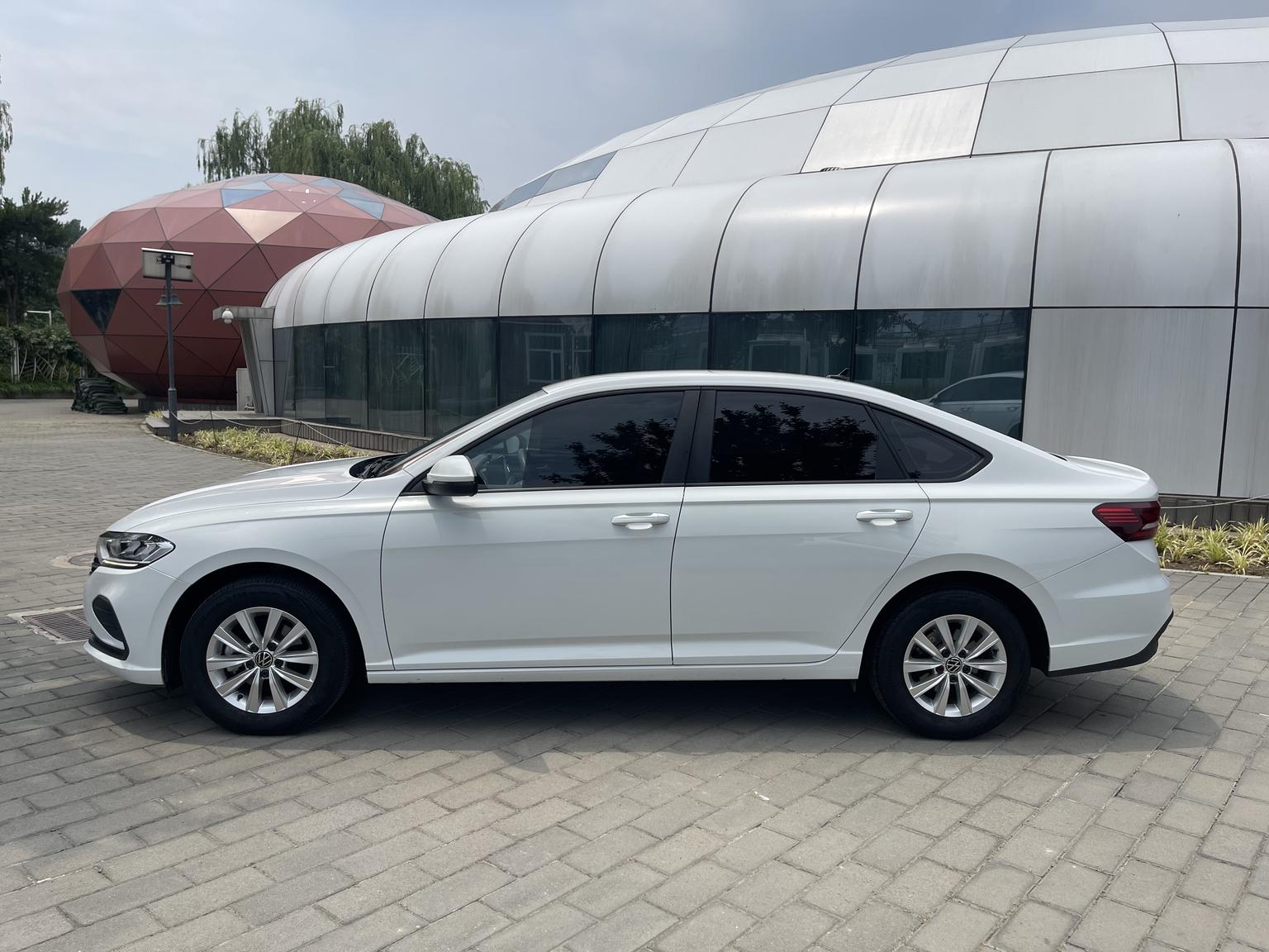 Lavida 2023 facelift 1.5L automatic Deyi version