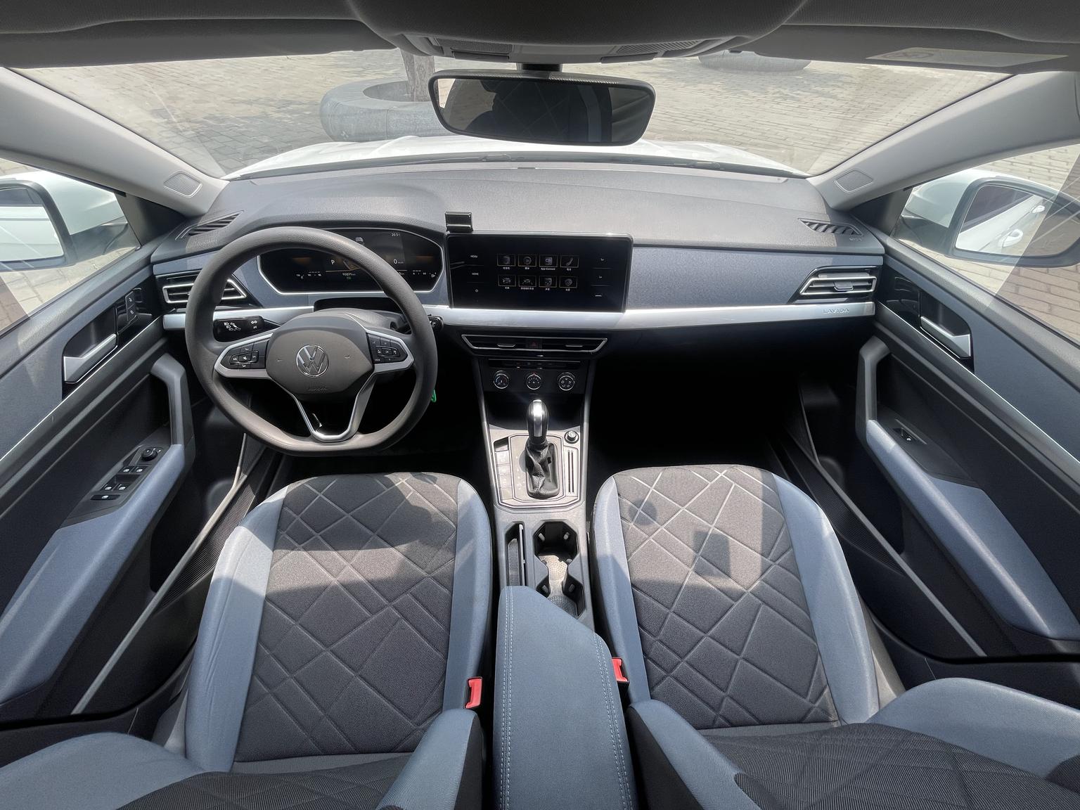 Lavida 2023 facelift 1.5L automatic Deyi version