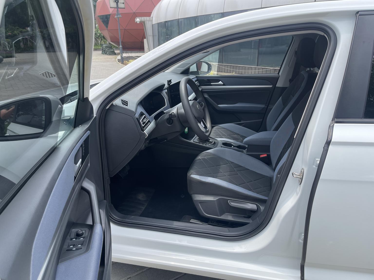 Lavida 2023 facelift 1.5L automatic Deyi version
