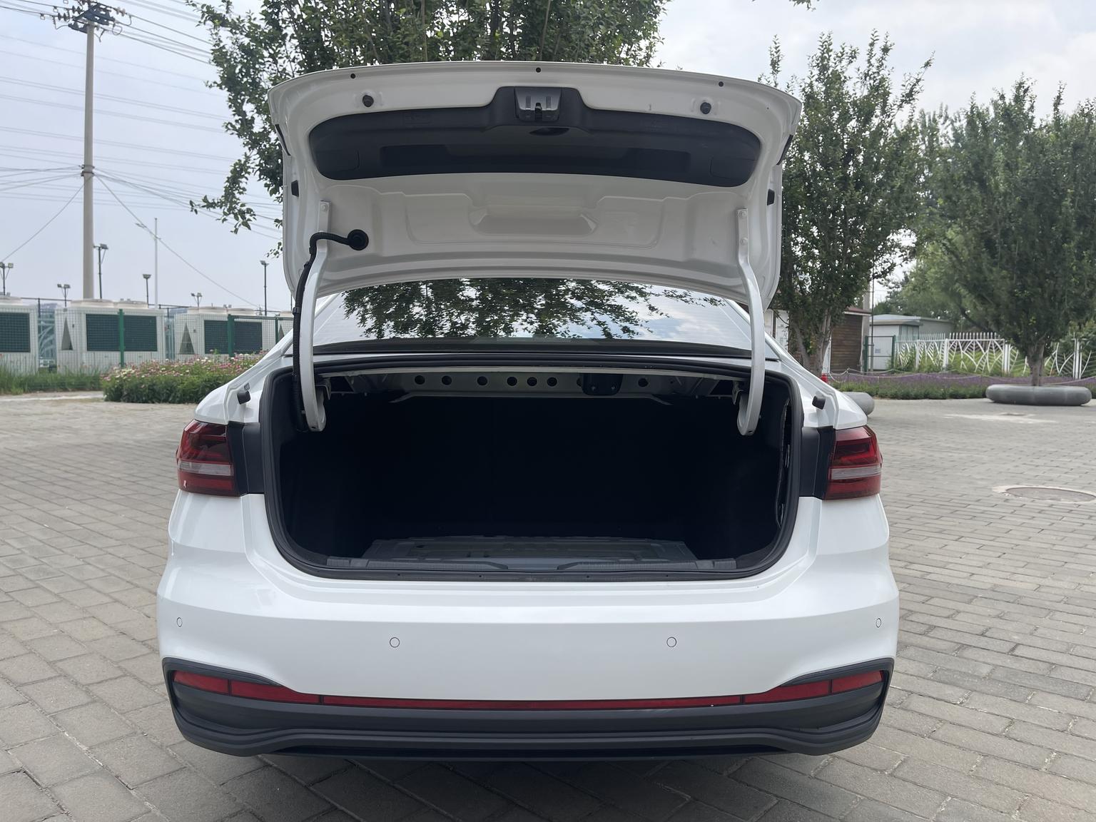 Lavida 2023 facelift 1.5L automatic Deyi version