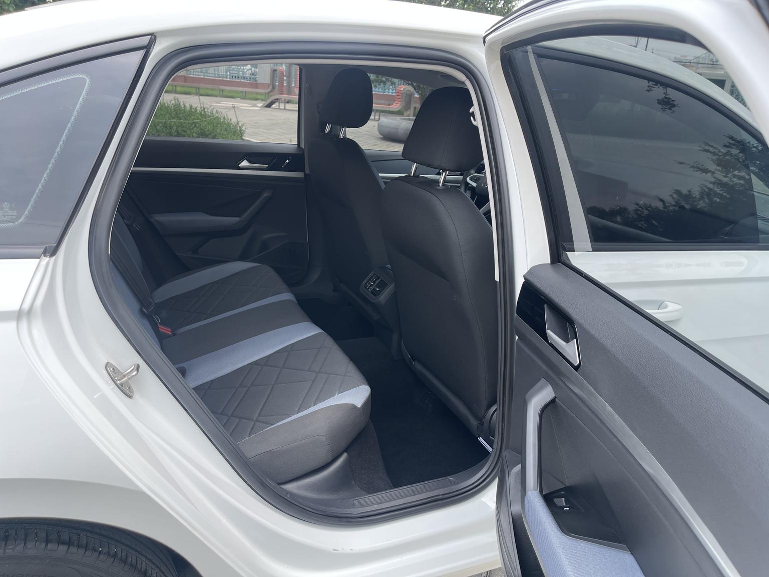 Lavida 2023 facelift 1.5L automatic Deyi version
