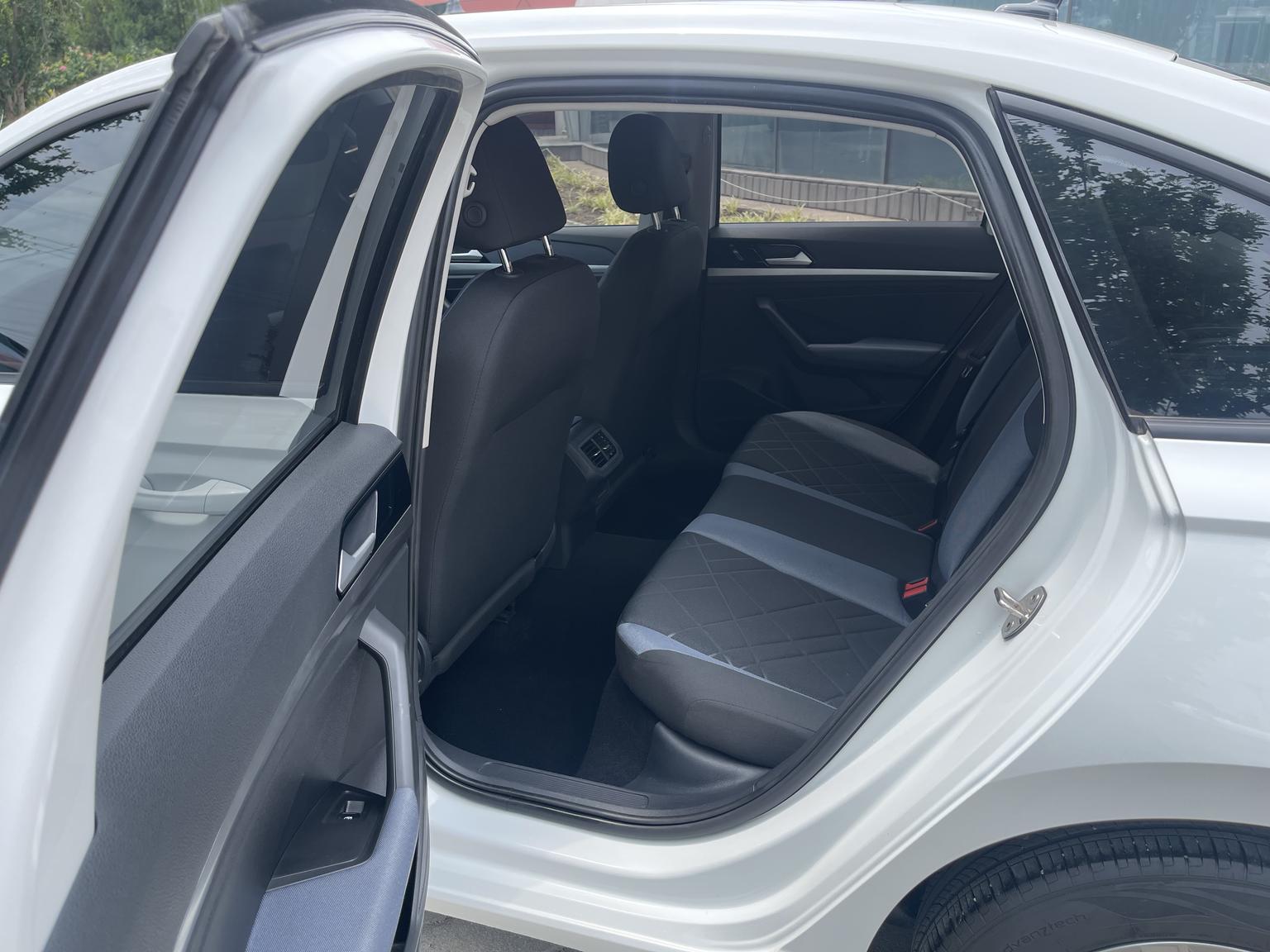 Lavida 2023 facelift 1.5L automatic Deyi version