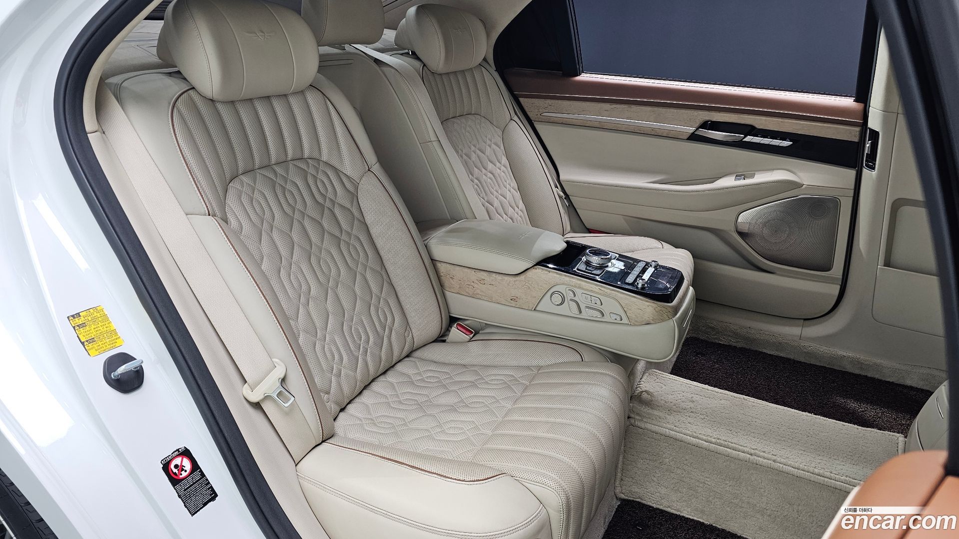 Genesis G90 5.0 AWD