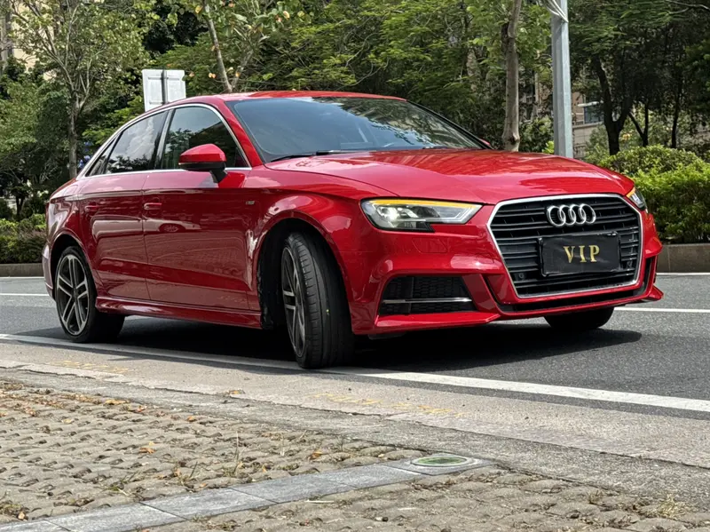 Audi A3 2018 30th Anniversary Model Sportback 35 TFSI Enterprising