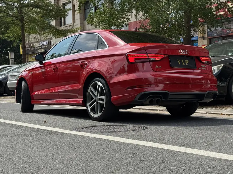 Audi A3 2018 30th Anniversary Model Sportback 35 TFSI Enterprising