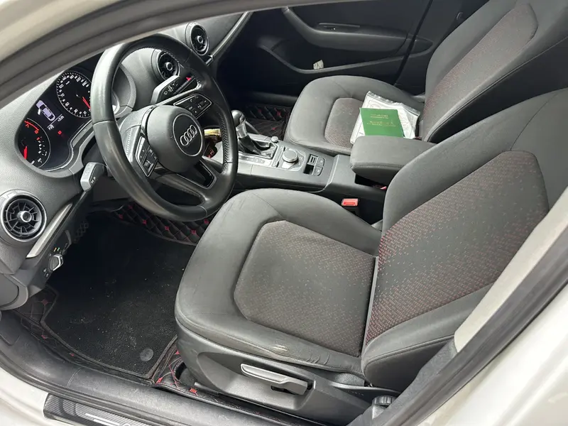 Audi A3 2018 30th Anniversary Limousine 35 TFSI Enterprising