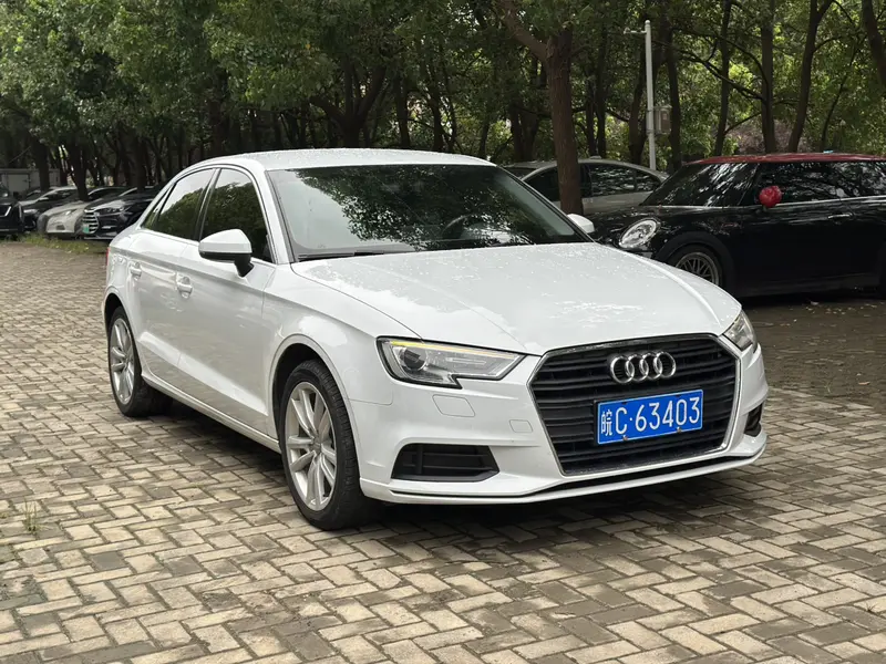 Audi A3 2018 30th Anniversary Limousine 35 TFSI Enterprising