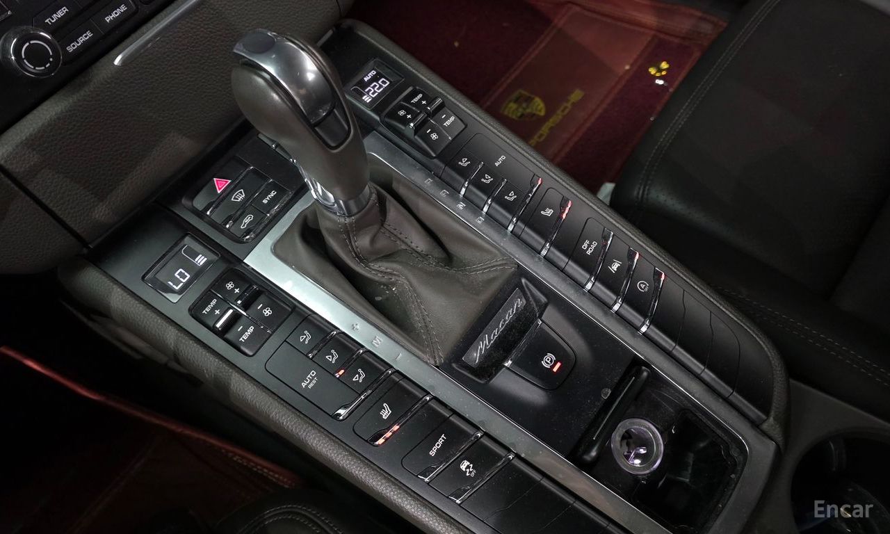 Porsche Macan 2.0 2018