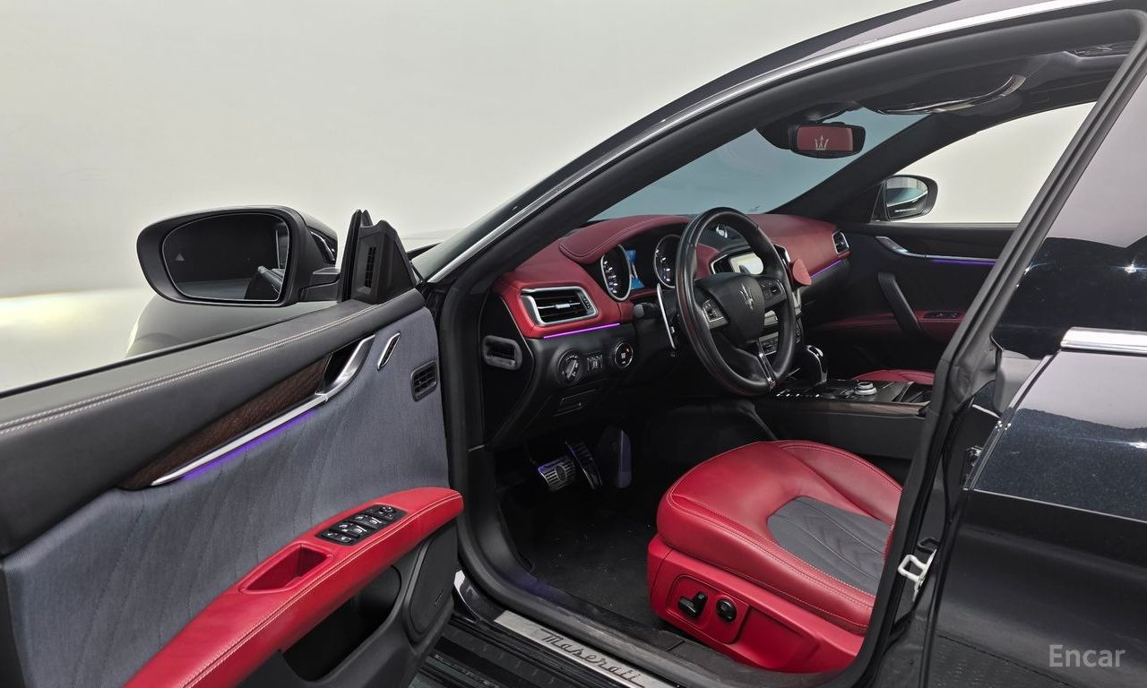 Maserati Ghibli 3.0S Q4 GranLusso 2018