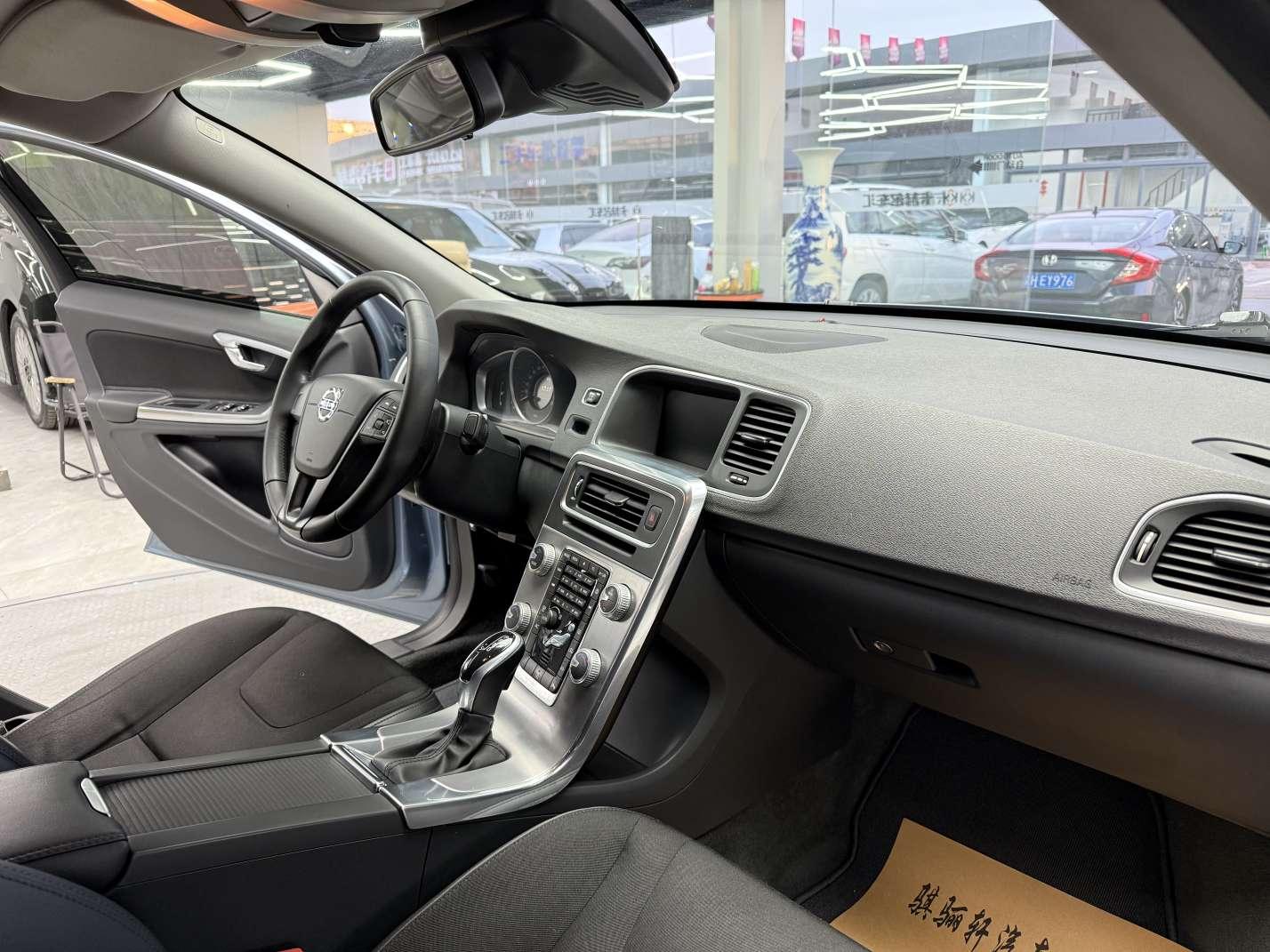 Volvo S60 2016 S60L T3 Smart Travel Edition