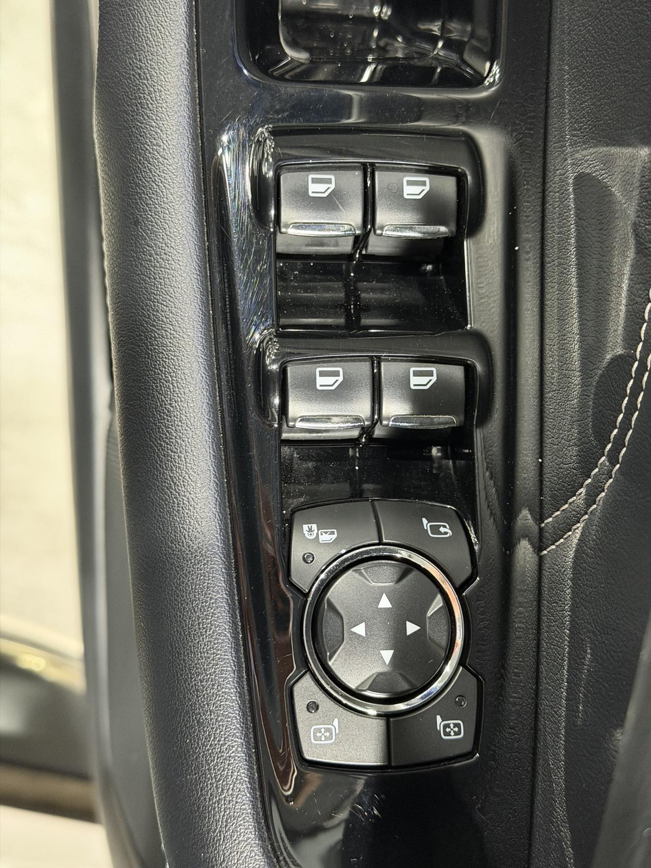 Ruijie 2015 2.7T GTDi four-wheel drive Zunrui model 7 seats