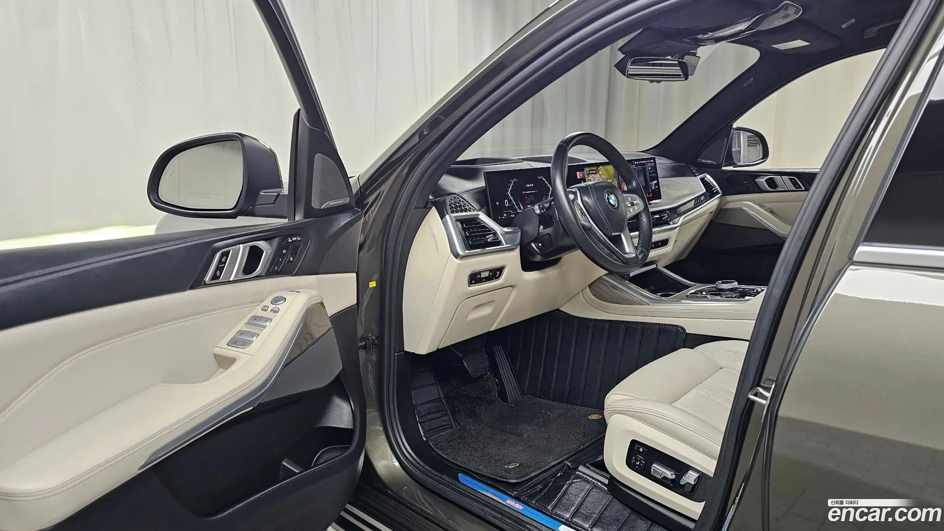 BMW X7 xDrive 40i Design Pure Excellence 6-Seater 2022