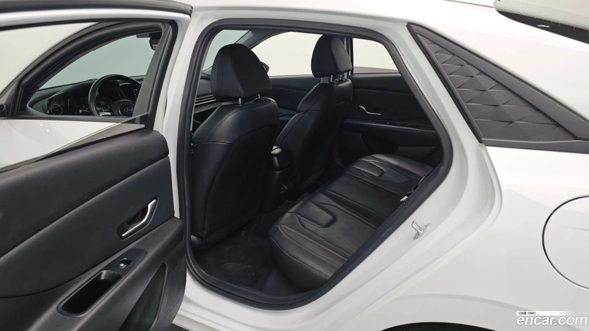 Hyundai AVANTE 1.6 2023