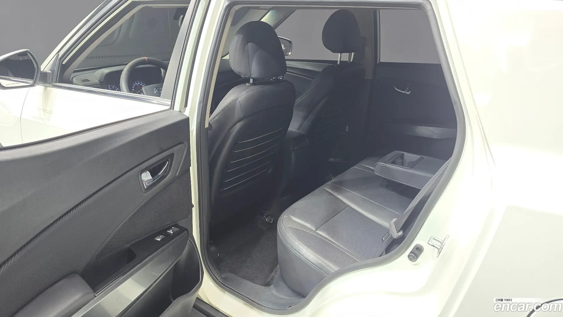 KG Mobility TIBOLI Gasoline 1.5 2WD 2021