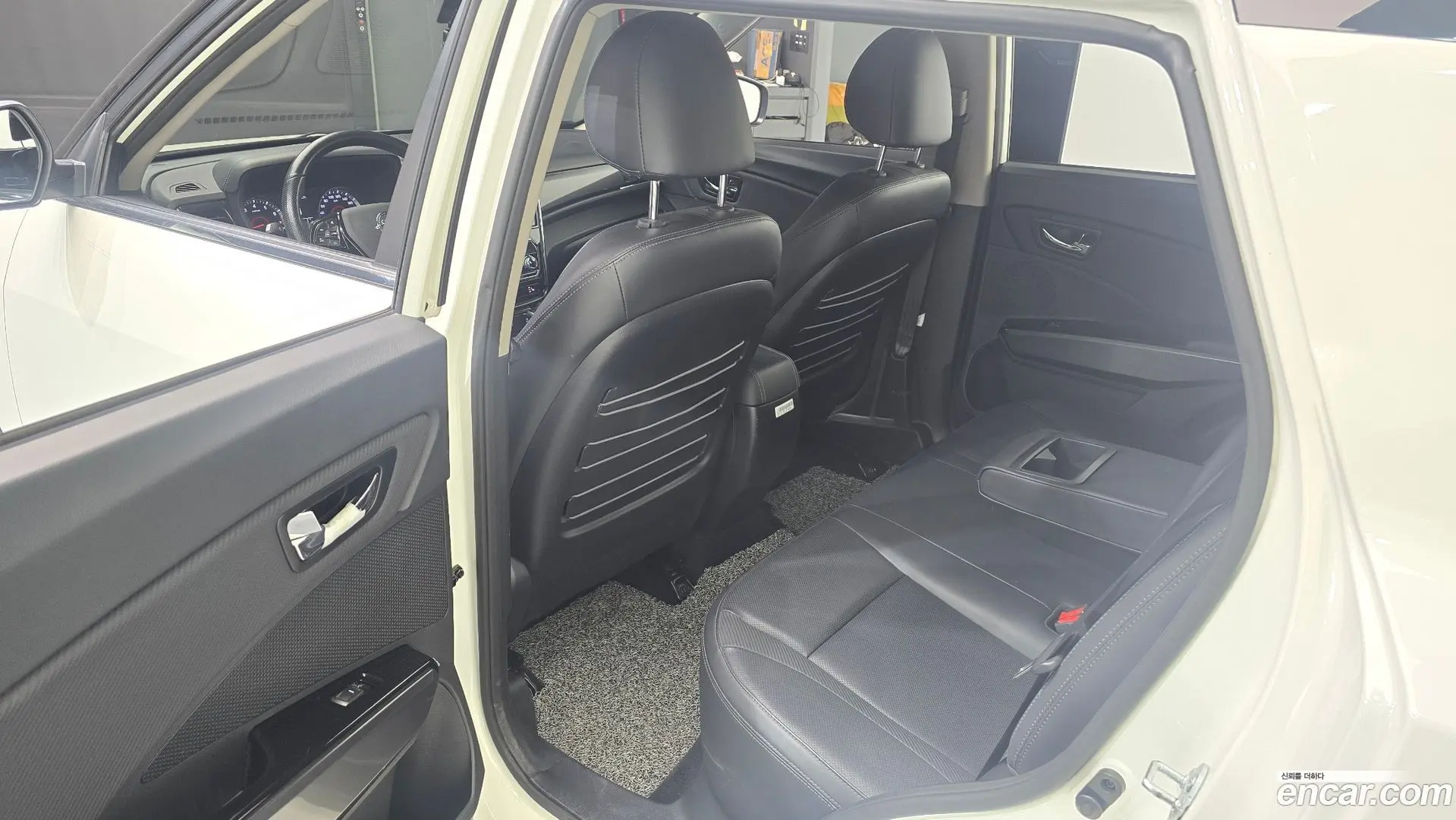 KG Mobility TIBOLI Gasoline 1.5 2WD 2021