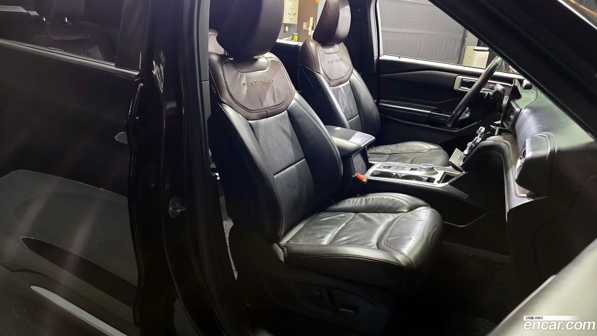 Ford Explorer 3.0 Platinum 4WD