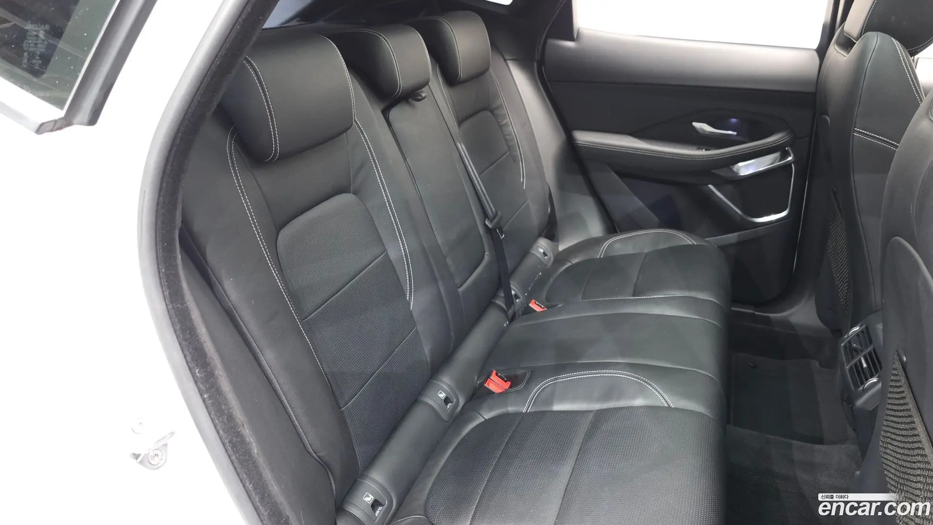 Jaguar E-PACE R250 R-Dynamic SE