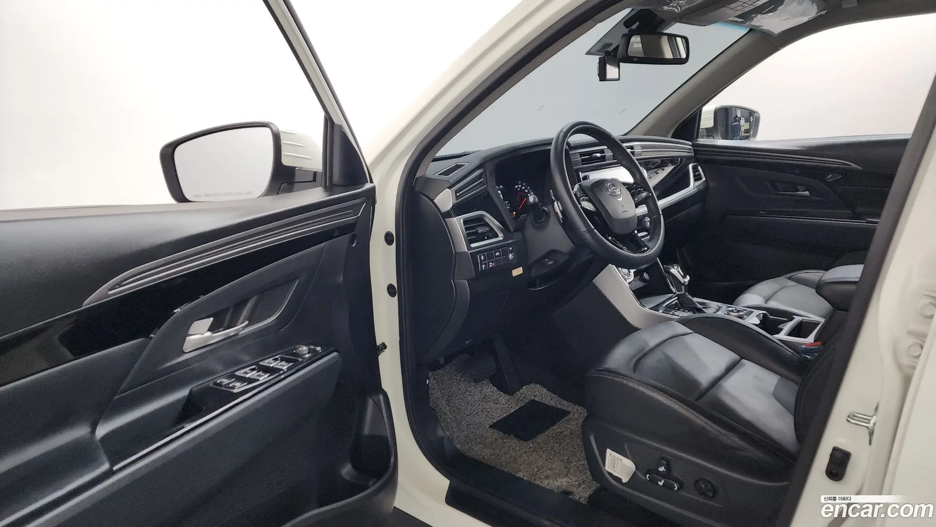 KG Mobility KORANDO Gasoline 1.5 2WD C5