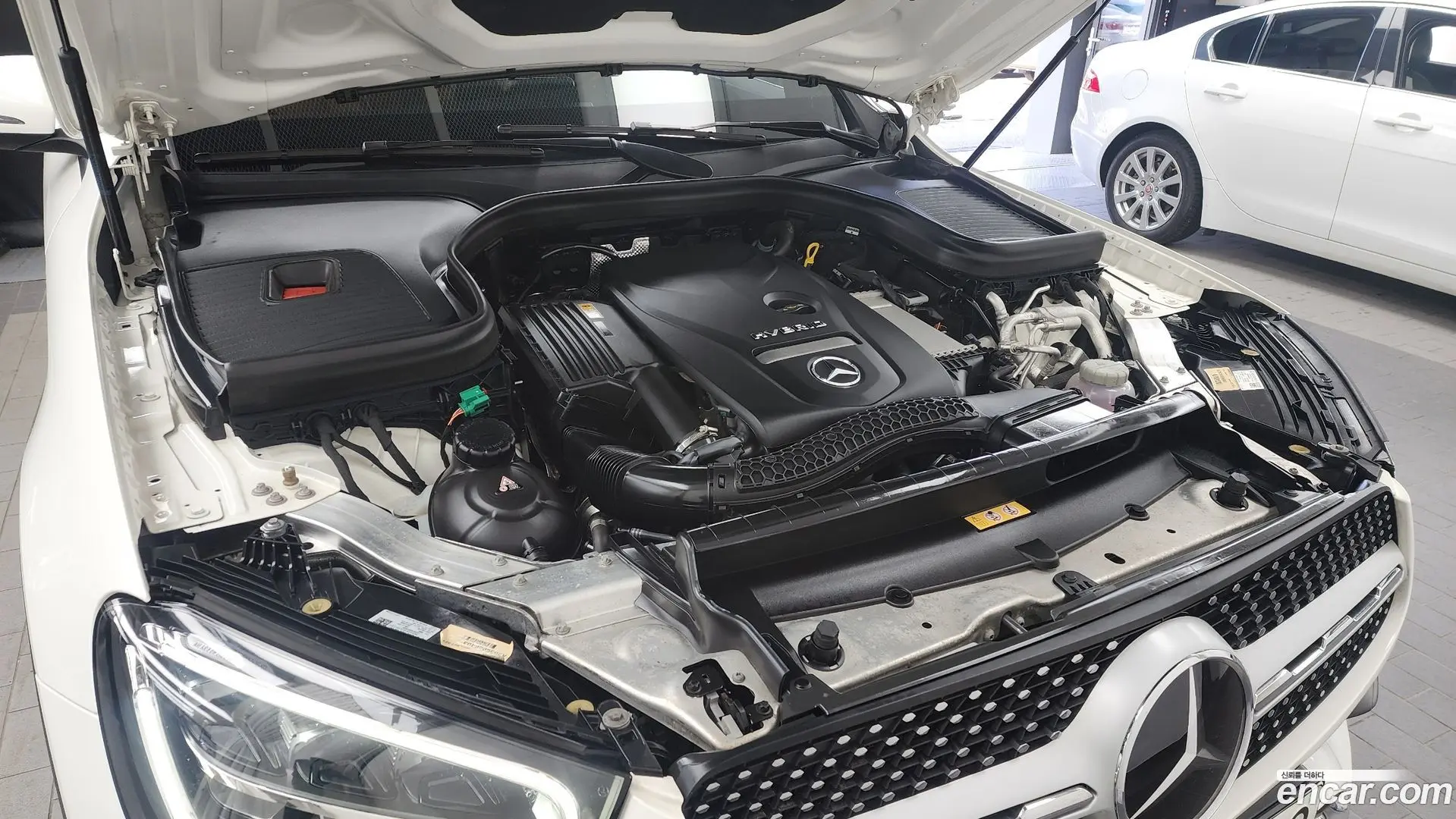 Mercedes-Benz GLC-Class GLC300e 4MATIC