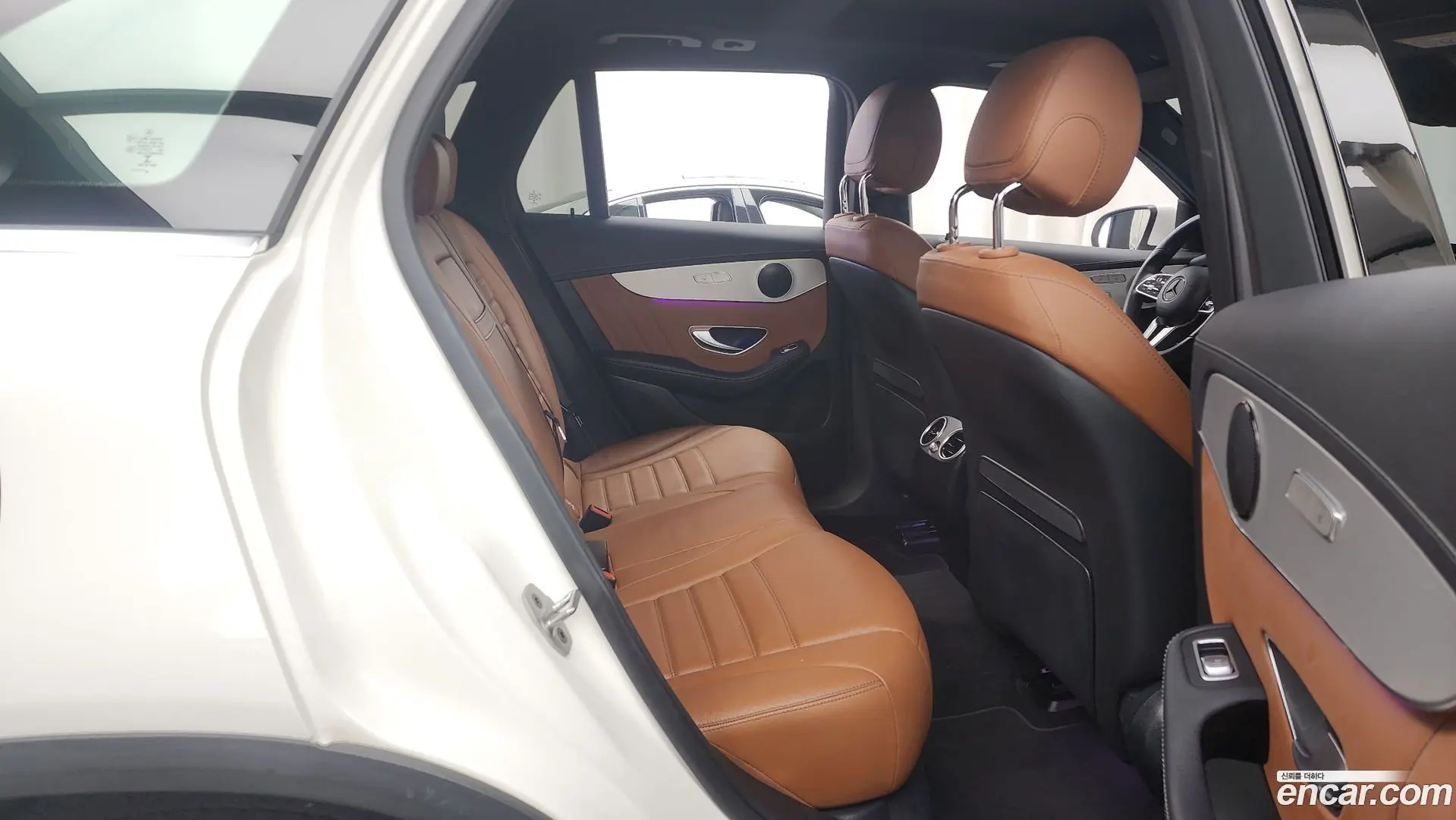 Mercedes-Benz GLC-Class GLC300e 4MATIC
