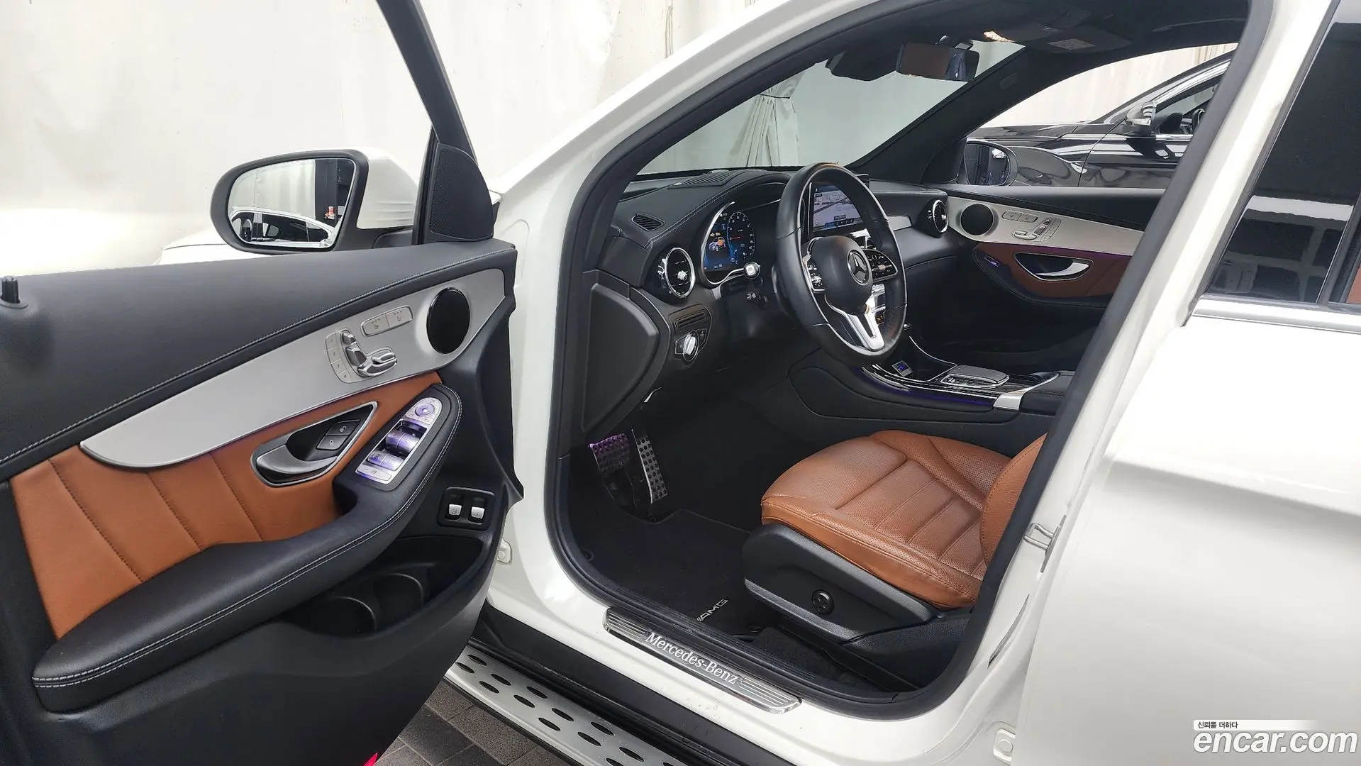Mercedes-Benz GLC-Class GLC300e 4MATIC