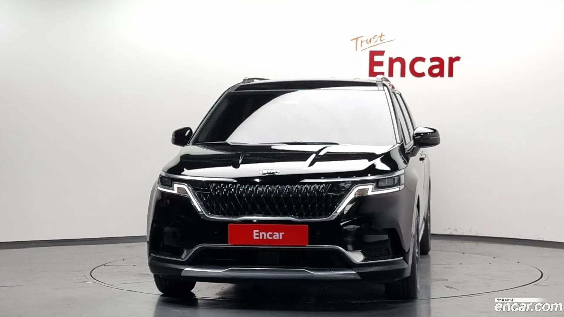 Kia Canival 9-Seater Noblesse