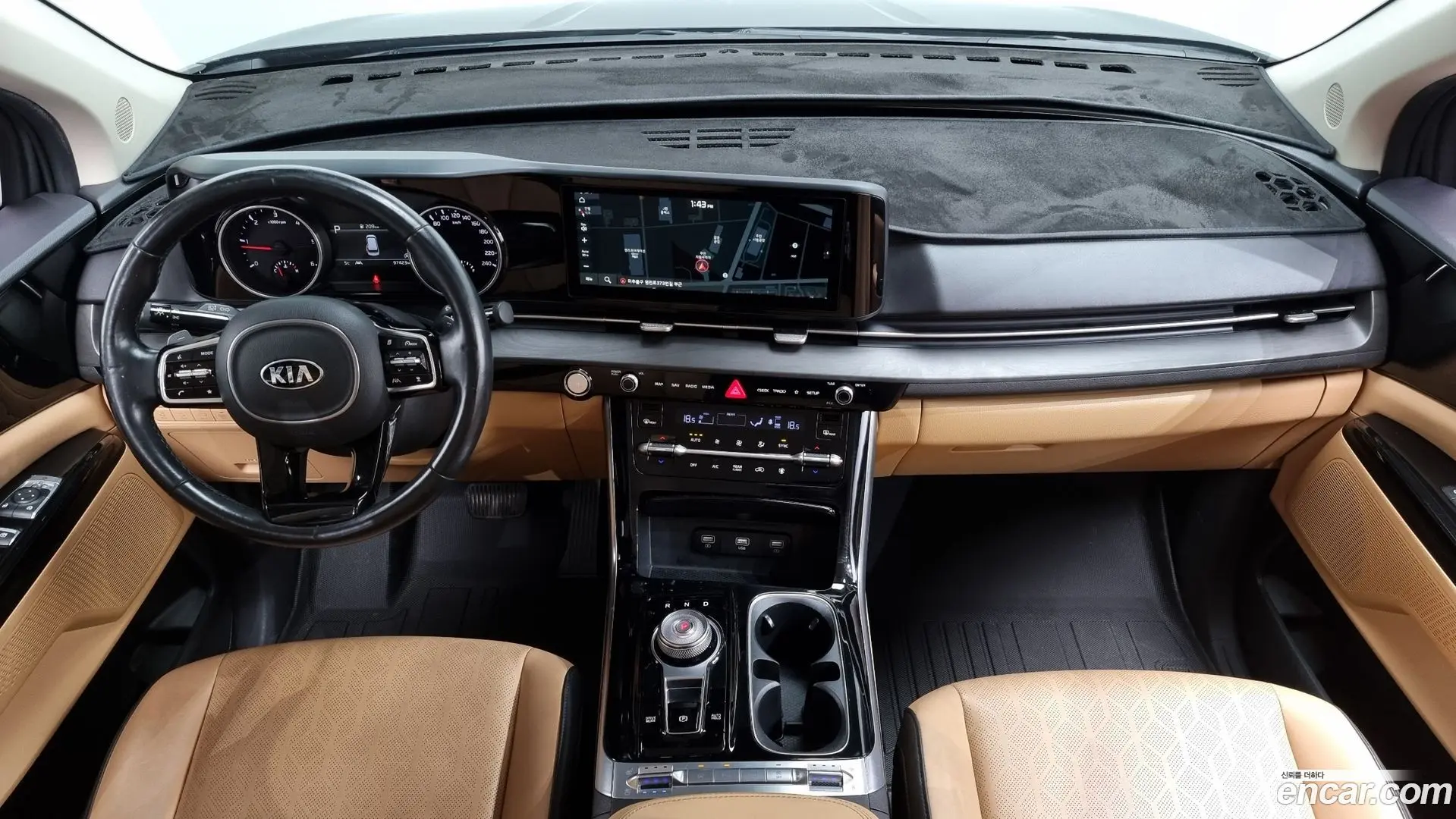 Kia Canival 9-Seater Noblesse