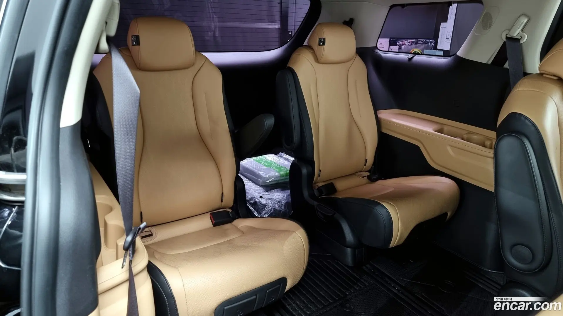 Kia Canival 9-Seater Noblesse