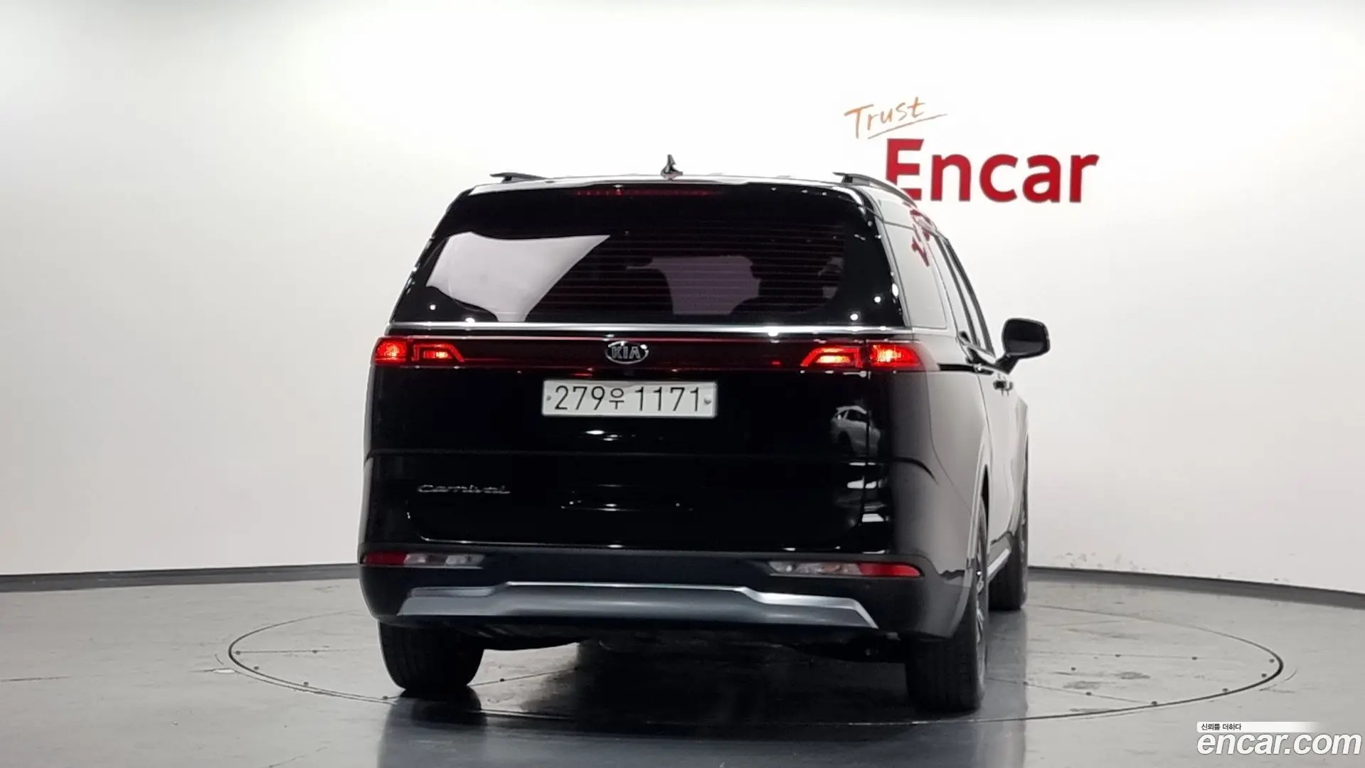 Kia Canival 9-Seater Noblesse