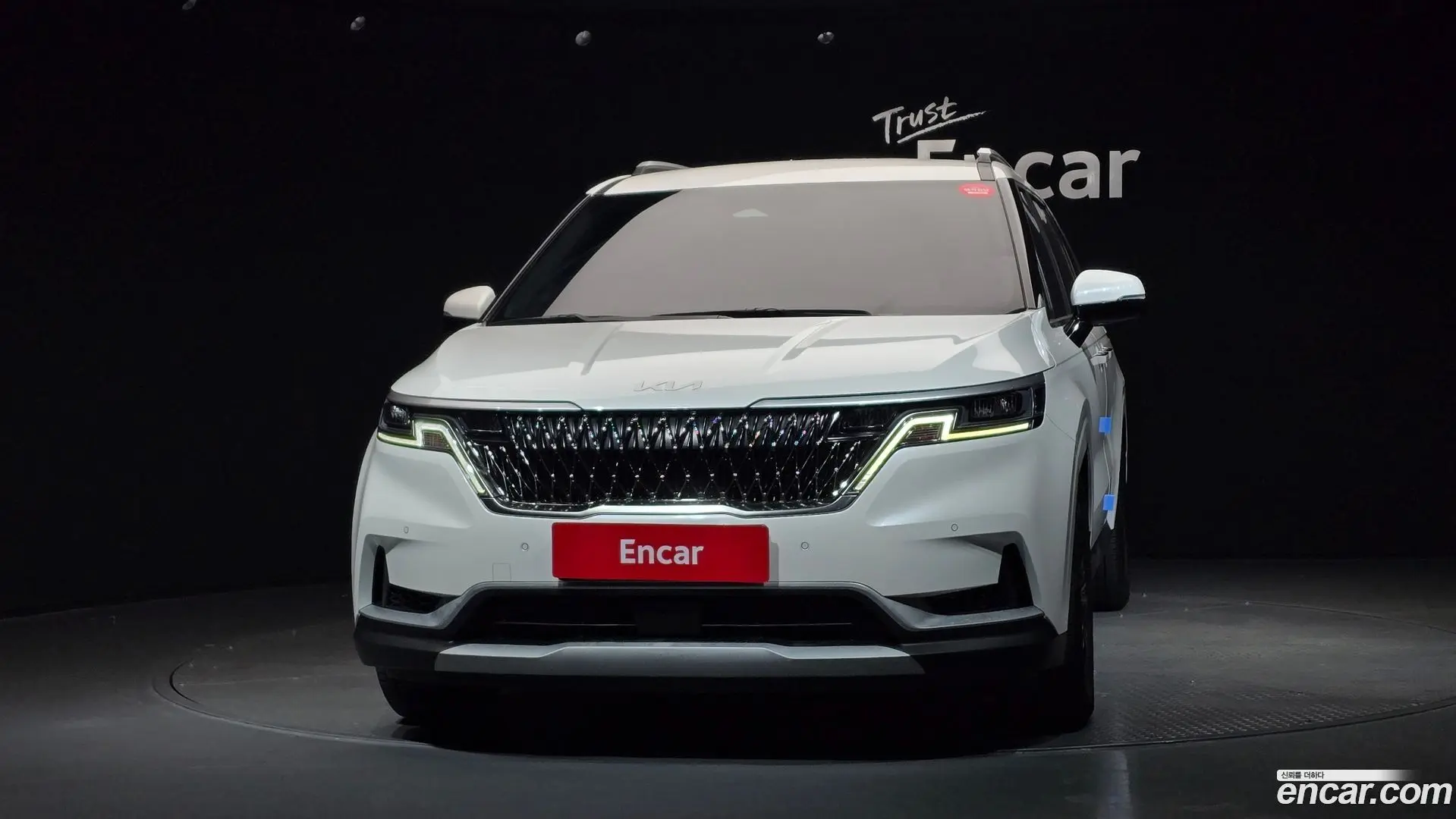 Kia Canival 9-Seater Prestige