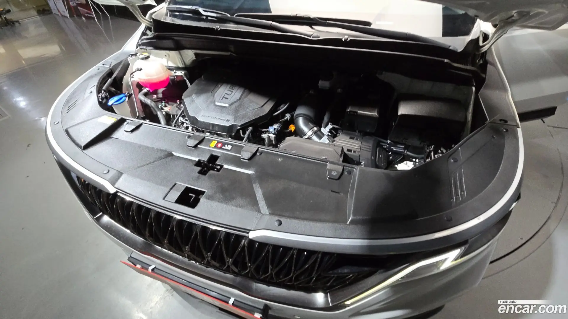 Kia Canival 9-Seater Prestige