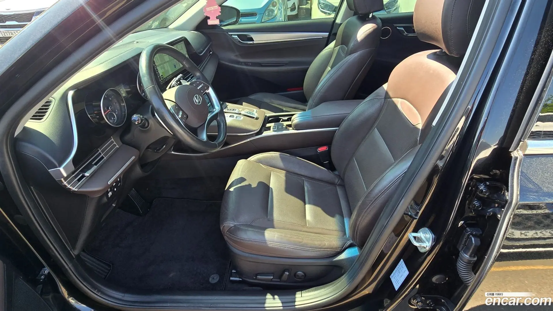 Hyundai Grandeur 3.0 LPi Rent Car