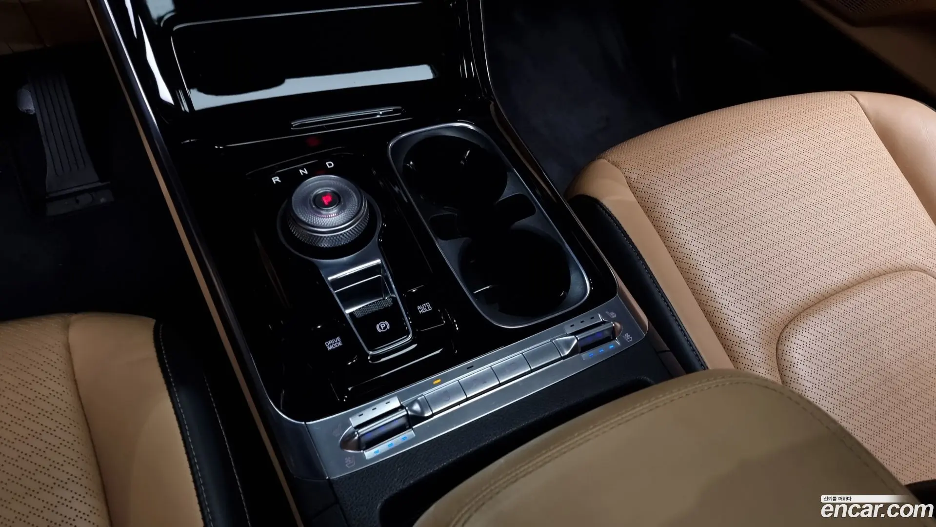 Kia Canival Gasoline 9-Seater Signature 2020