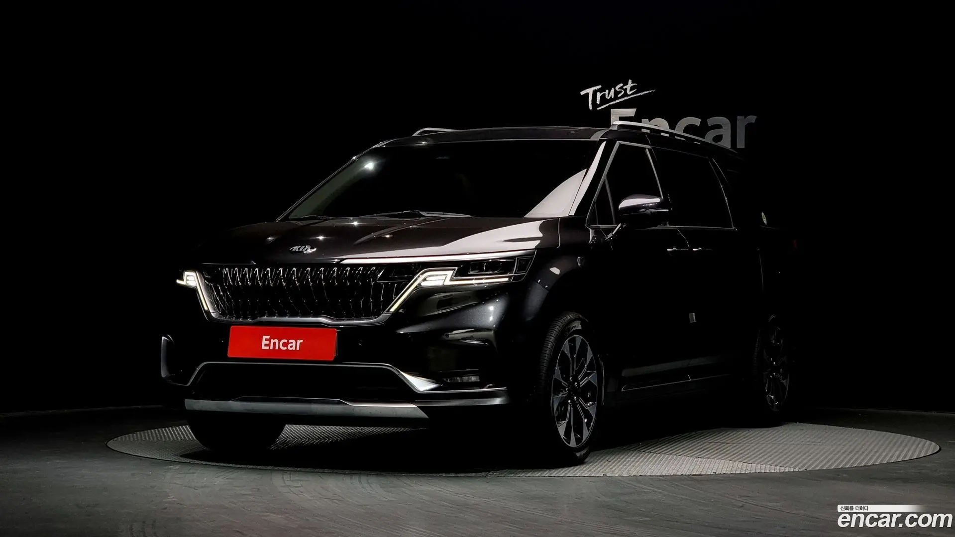 Kia Canival Gasoline 9-Seater Signature 2020