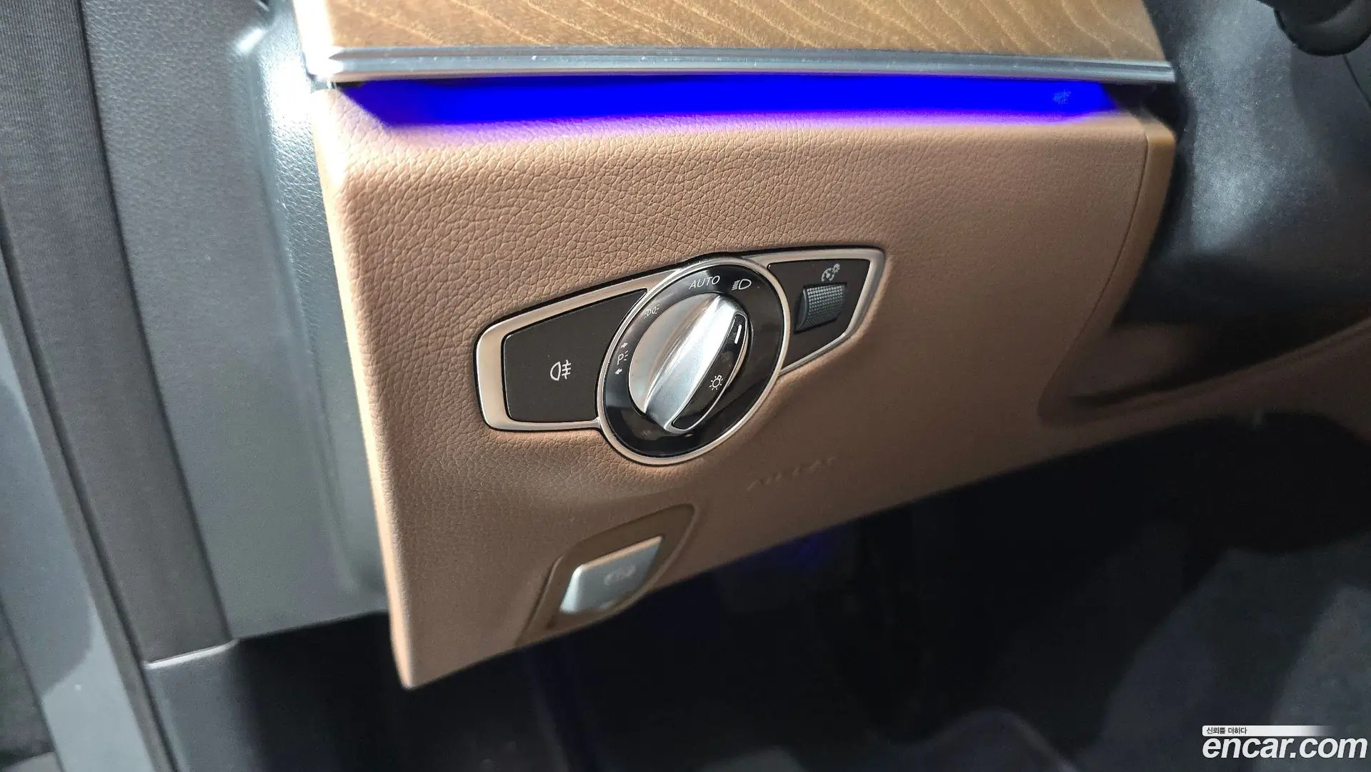 Mercedes-Benz E-Class E300e 4MATIC Exclusive