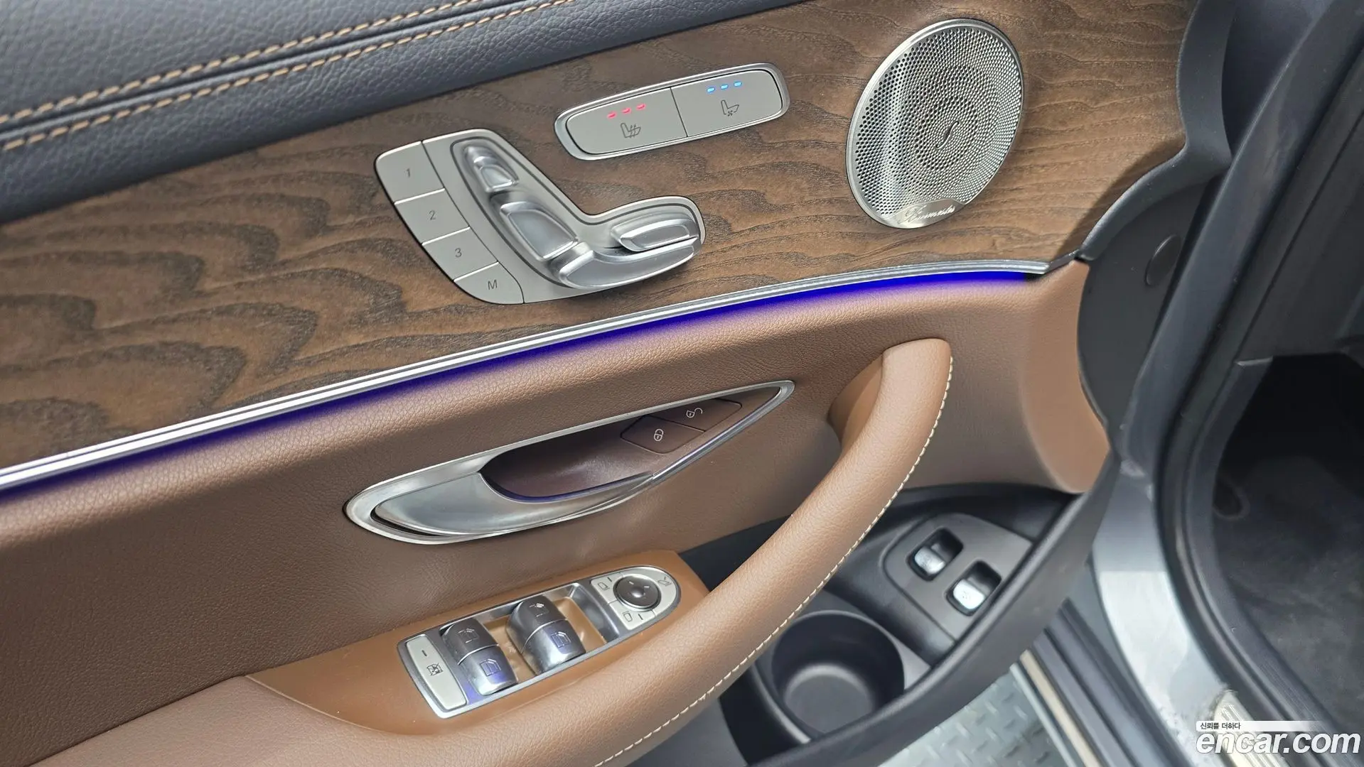 Mercedes-Benz E-Class E300e 4MATIC Exclusive