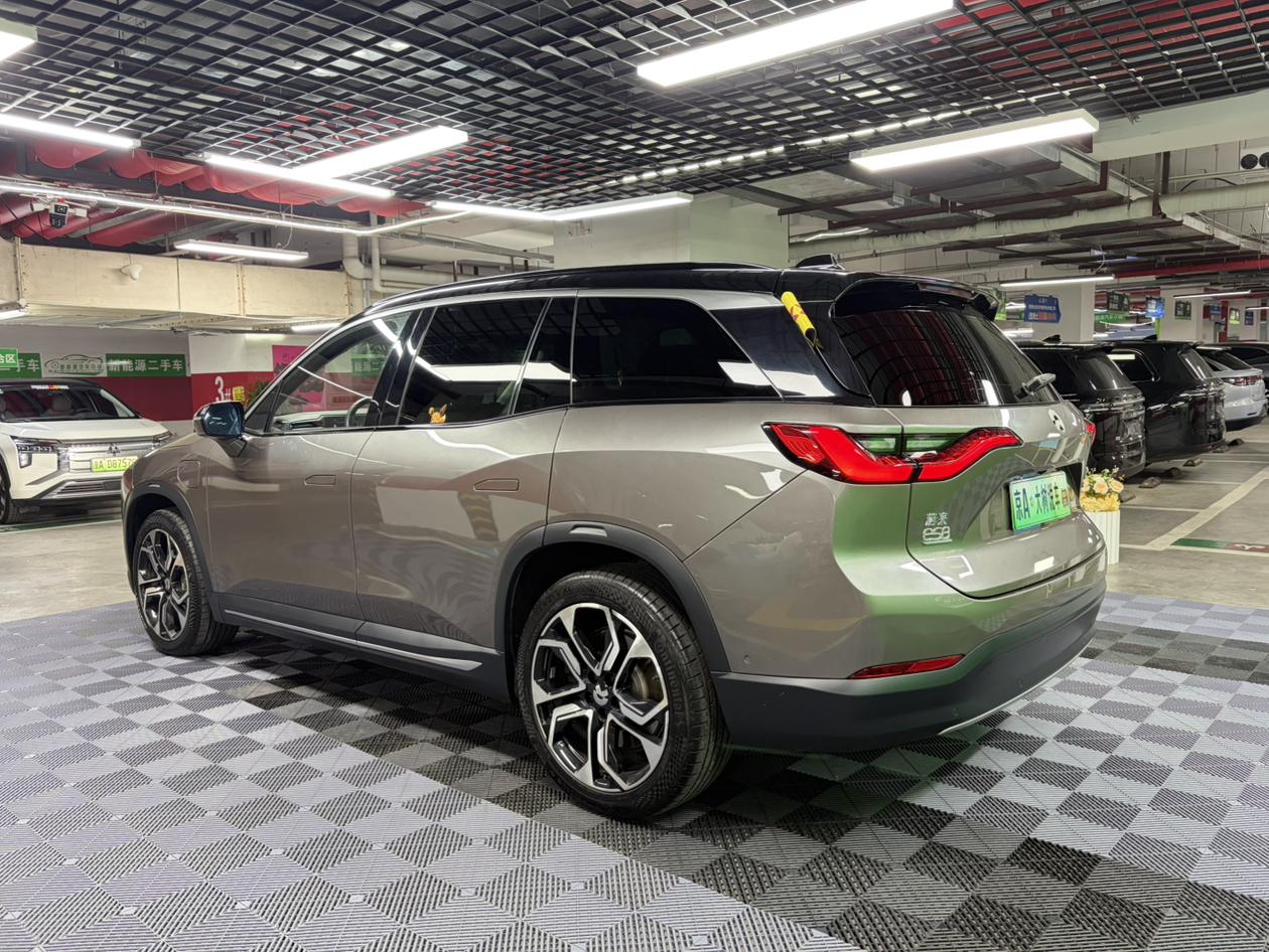 NIO ES8 2018 Founder Edition