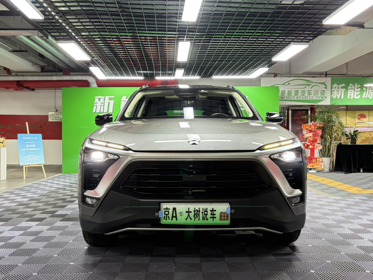 NIO ES8 2018 Founder Edition