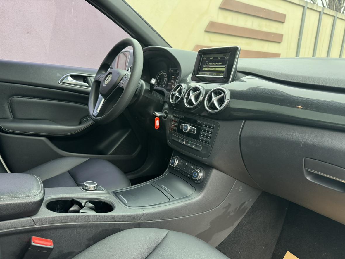 Mercedes-Benz B-Class 2012 B 180