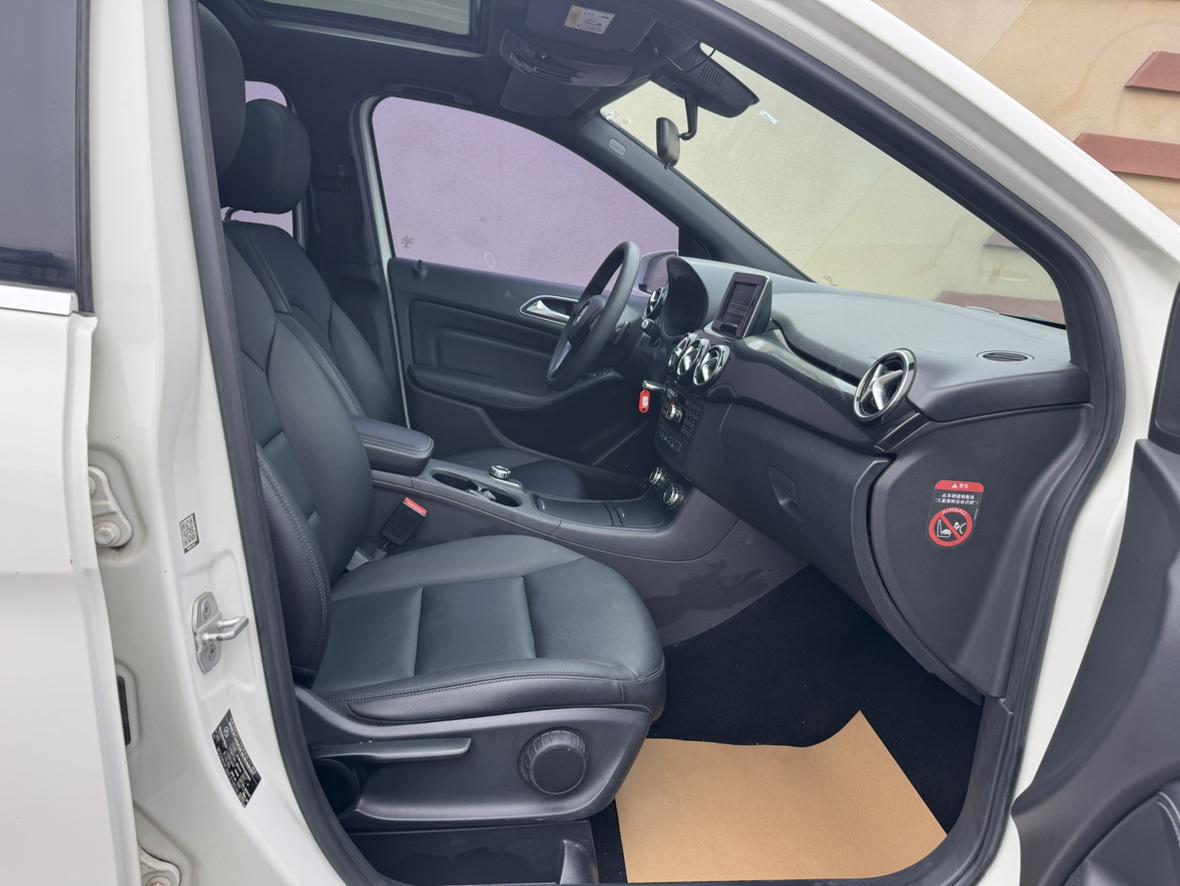 Mercedes-Benz B-Class 2012 B 180