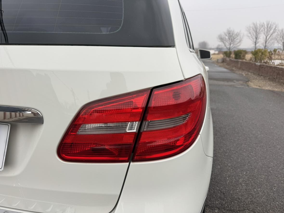 Mercedes-Benz B-Class 2012 B 180