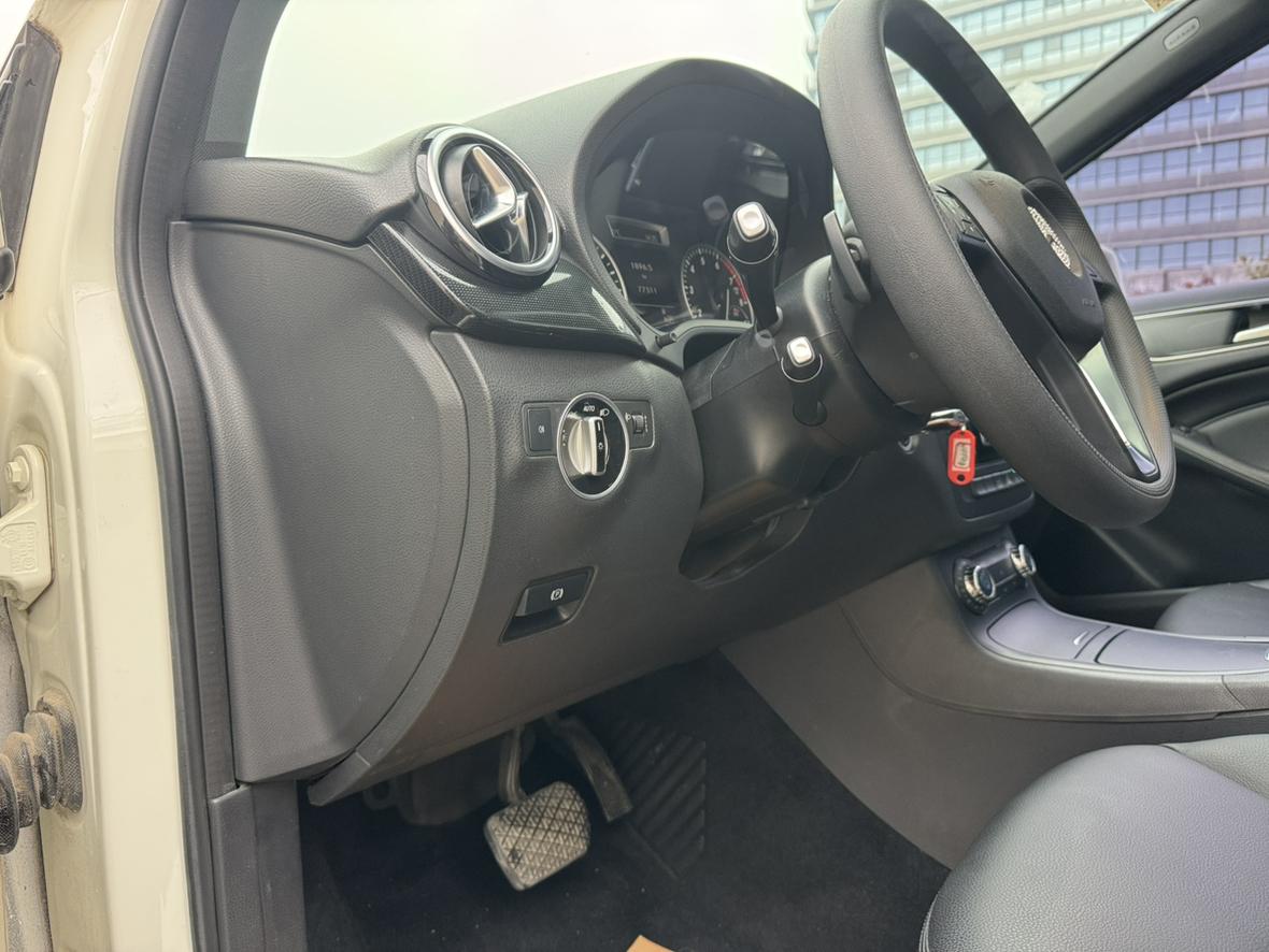 Mercedes-Benz B-Class 2012 B 180