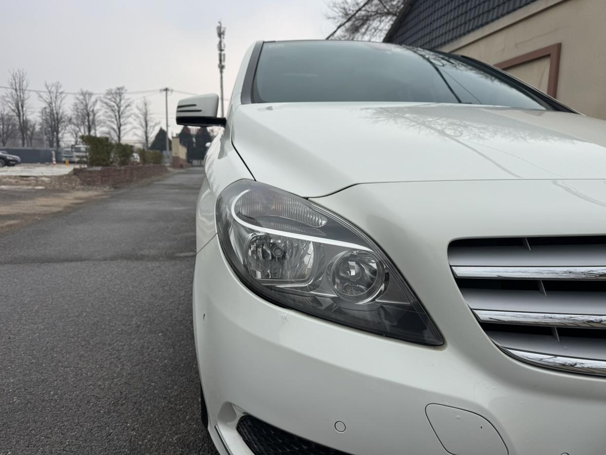Mercedes-Benz B-Class 2012 B 180