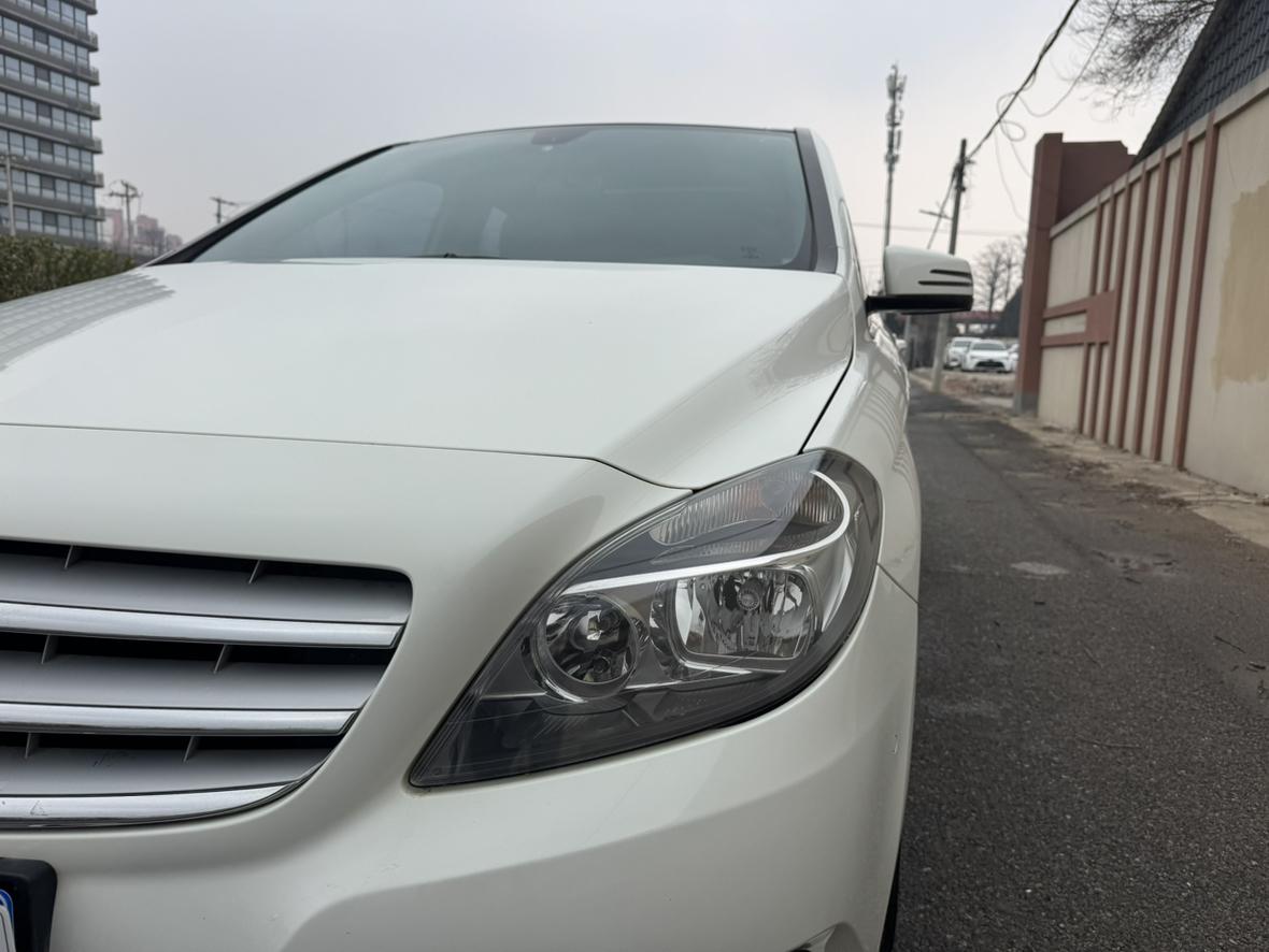 Mercedes-Benz B-Class 2012 B 180