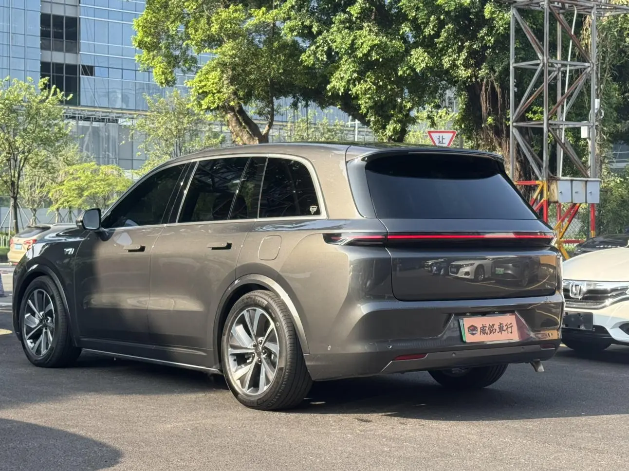 Li Auto L8 2023 Pro