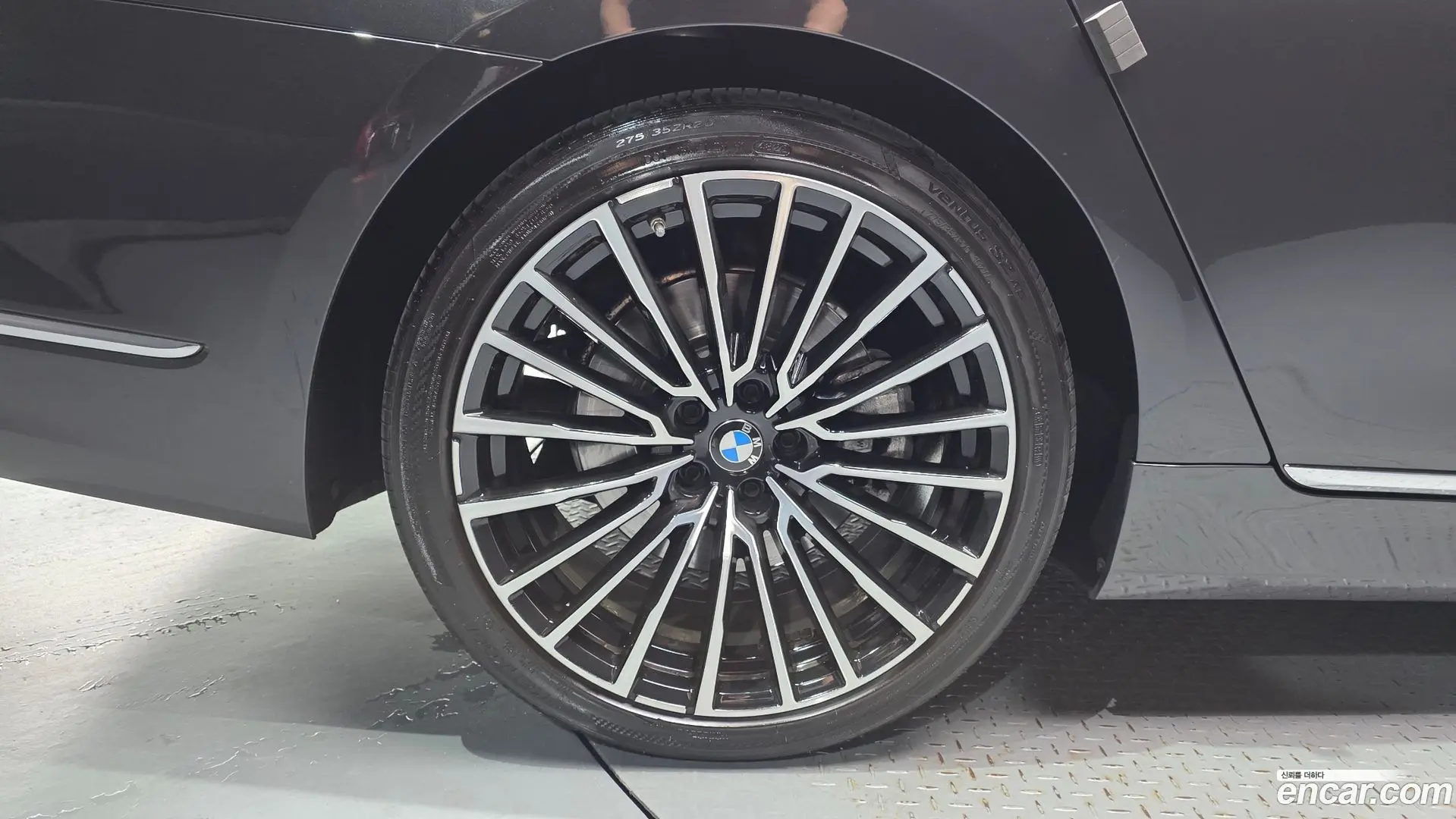 BMW 7-Series 740i Design Pure Excellence 2019